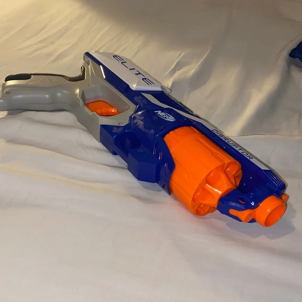 Nerf Elite Blaster in Blue and Orange - Picture 3 of 4